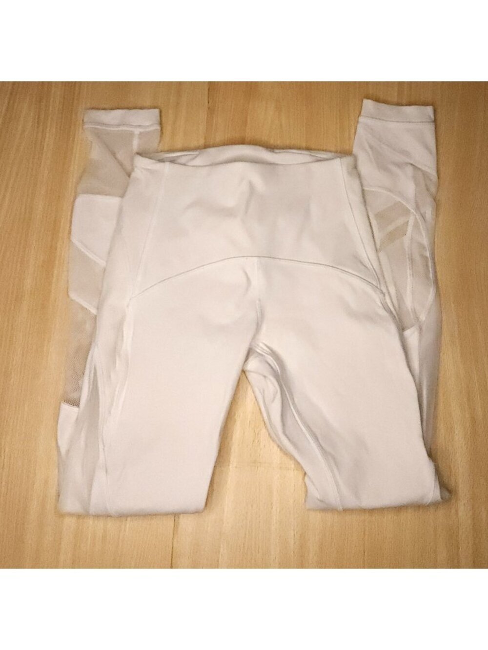 Lululemon Womens White Leggings 4